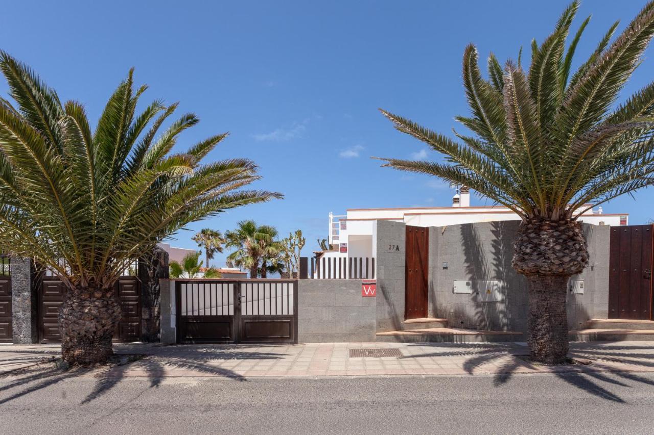 Villa Marina I Beachfront Corralejo By Holidays Home Экстерьер фото